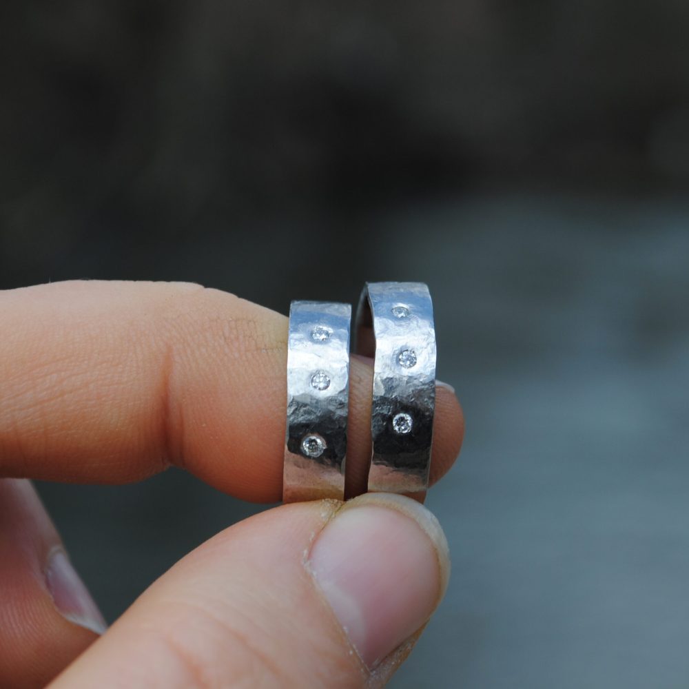030              Surové Obrúčky 1,8mm Diamanty